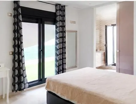 Beniyork Luxury 빌라 피네스트라트