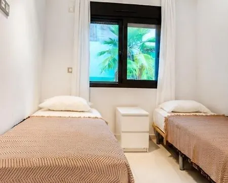 Beniyork Luxury 빌라 피네스트라트